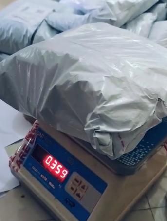 Saree Cover - Solid Non Woven Saree Cover for Wardrobe (Pack of 6) i6r2ja-hp